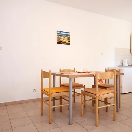 Apartment Kuciste Perna 10161c